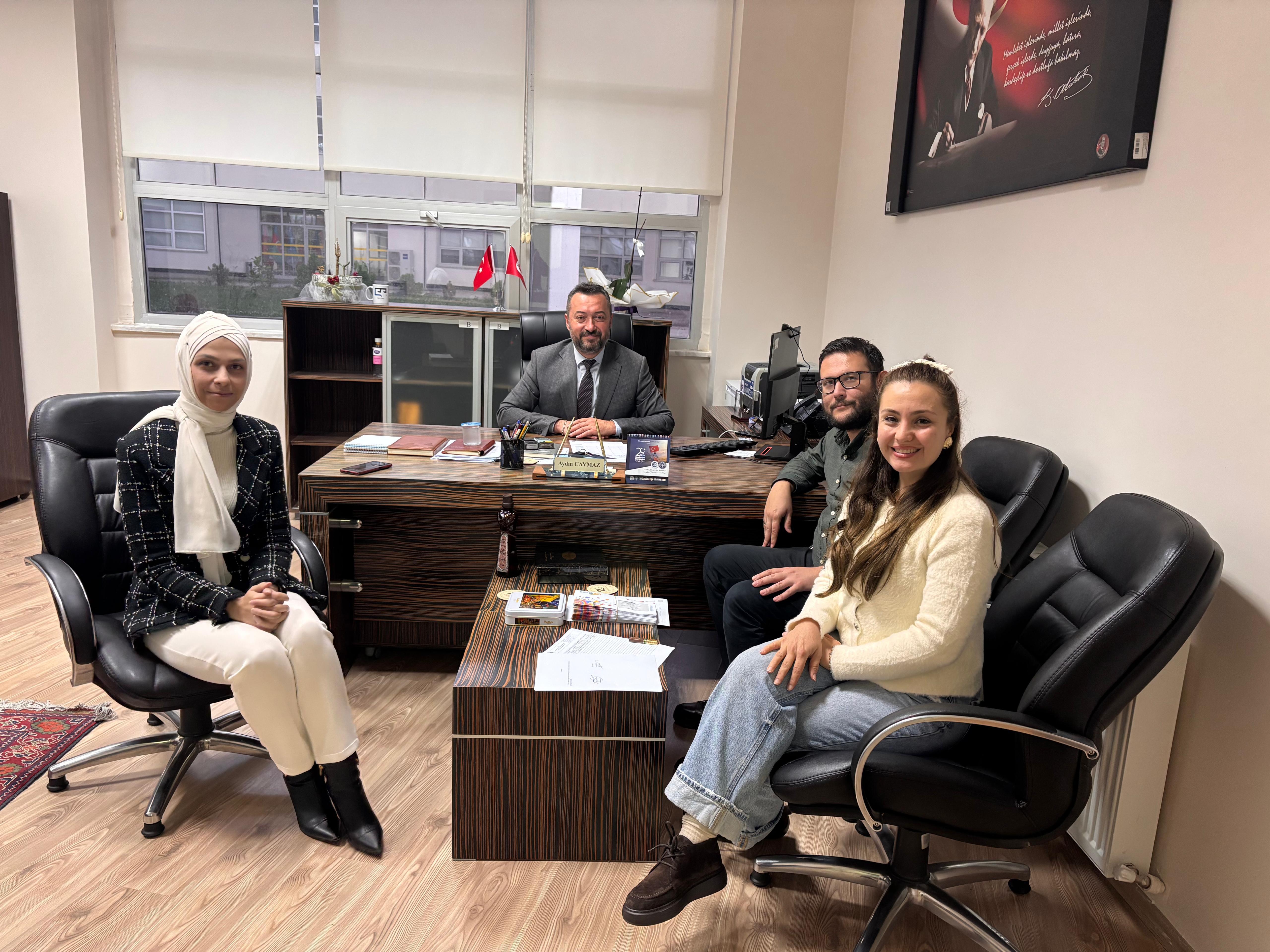 Koordinatörlüğümüz tarafından, Öğrenci İşleri Daire Başkanı Aydın Caymaz ile iç paydaş toplantısı gerçekleştirildi.